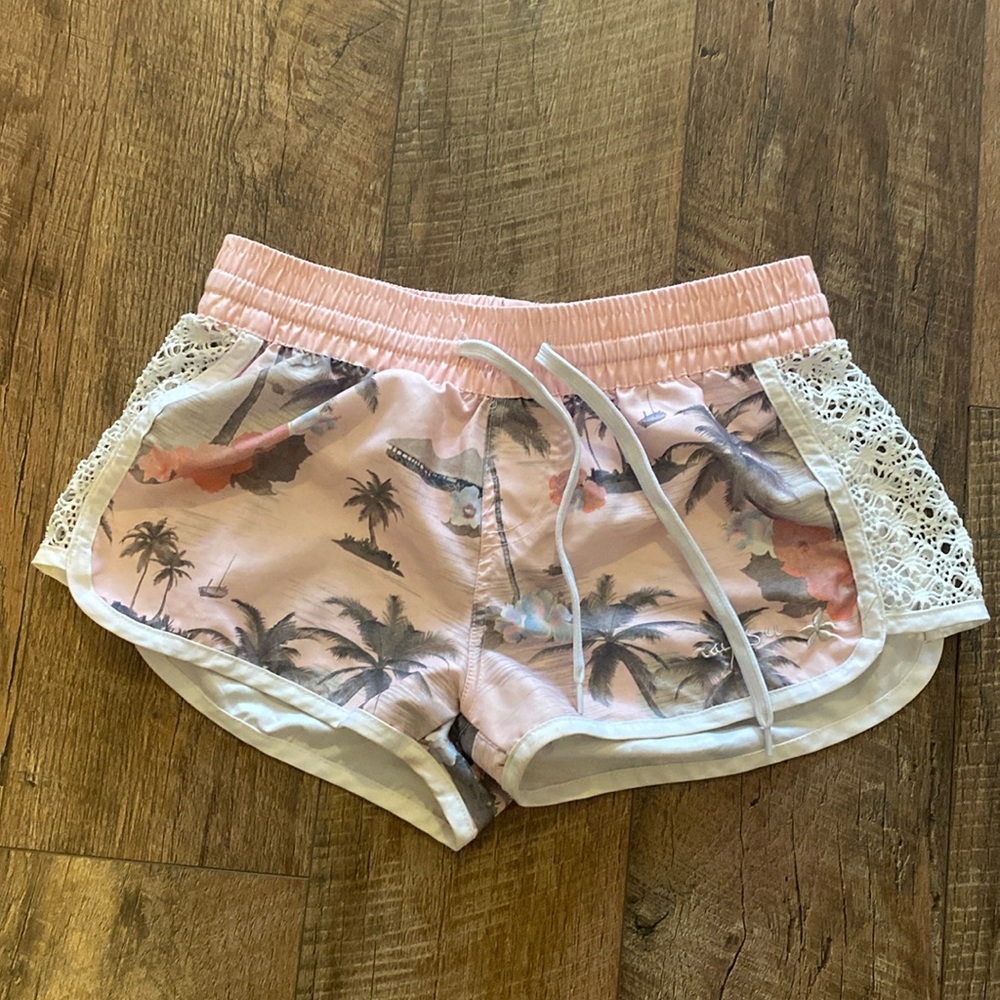 Raya Sun pink shorts